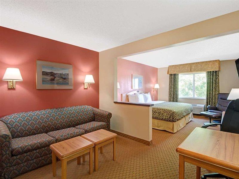 Days Inn & Suites By Wyndham Airport Albuquerque Eksteriør bilde
